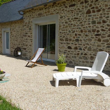 Maison D'Hotes Ker'A Bed & Breakfast Goudelin Exterior photo